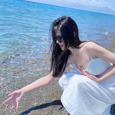 提剑映桃花