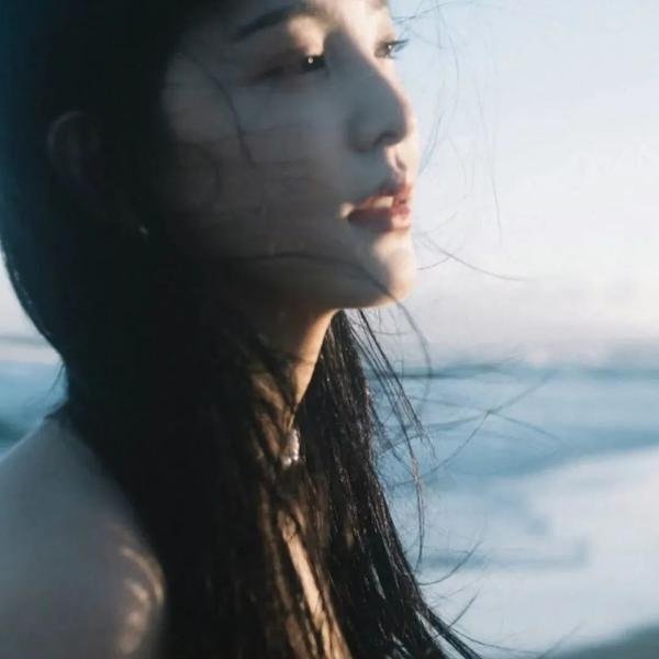 裸女天魔